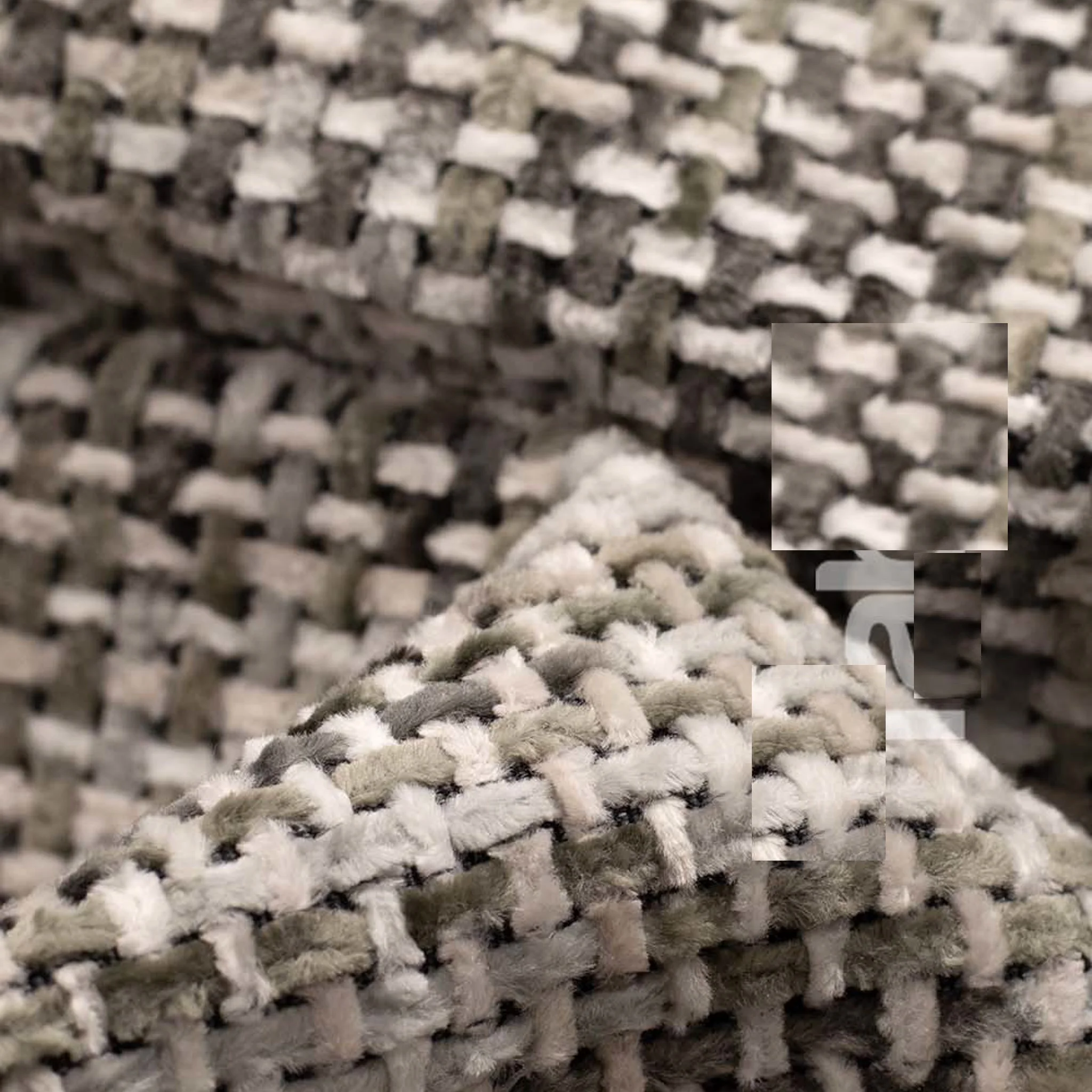 Tissu intérieur très grosses mailles TED